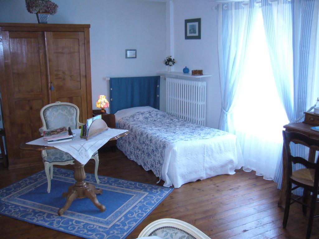 Ferme De Dauval Bed & Breakfast Mandeville-en-Bessin Стая снимка
